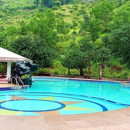Golden Resort And Farm Nashik Luaran gambar