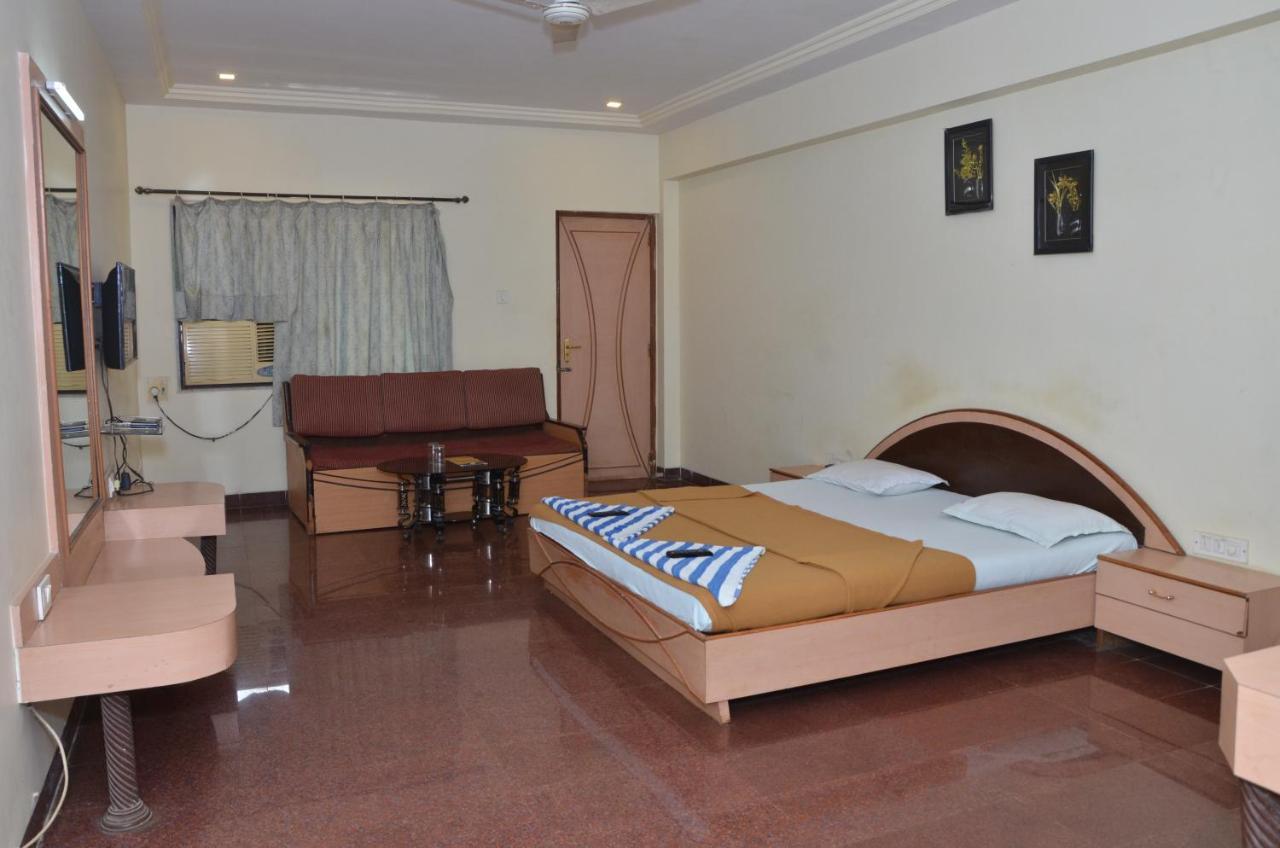 Golden Resort And Farm Nashik Luaran gambar