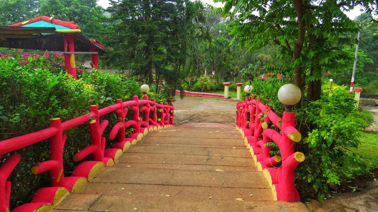 Golden Resort And Farm Nashik Luaran gambar