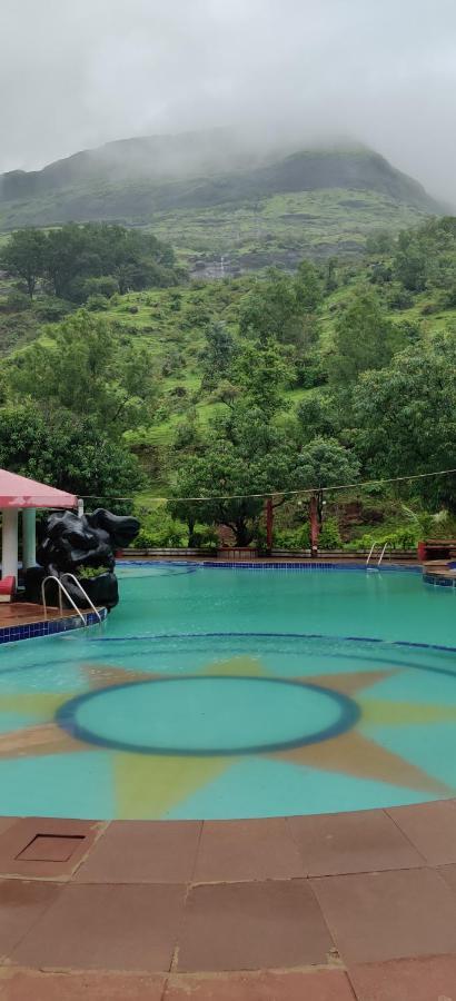 Golden Resort And Farm Nashik Luaran gambar