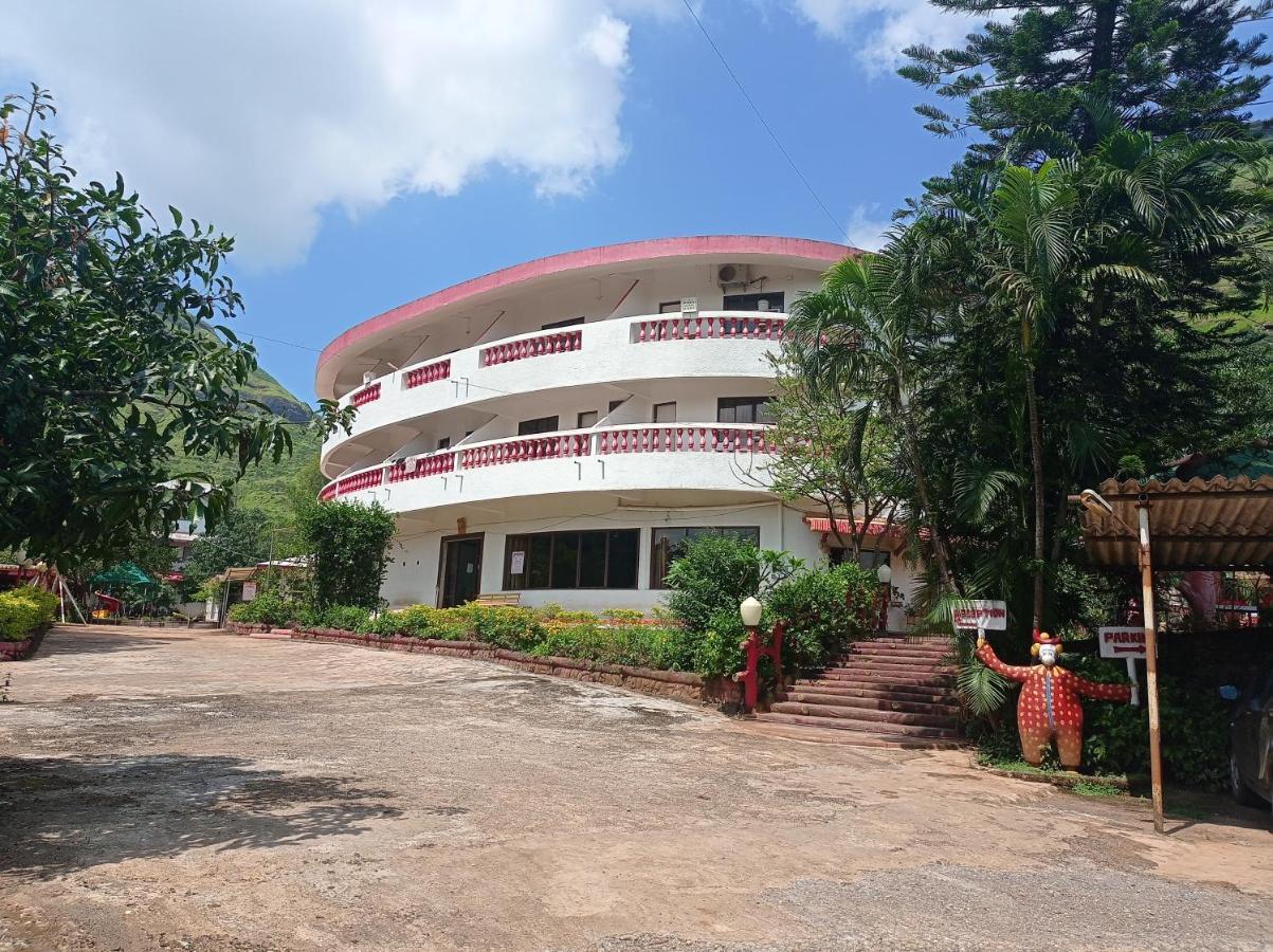 Golden Resort And Farm Nashik Luaran gambar