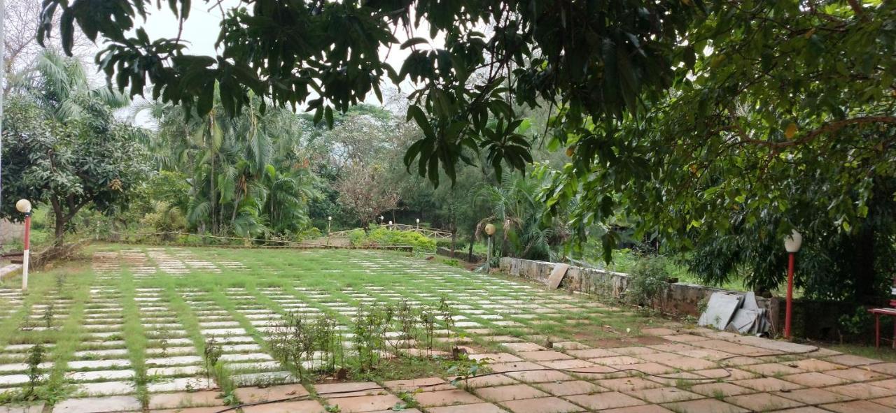 Golden Resort And Farm Nashik Luaran gambar
