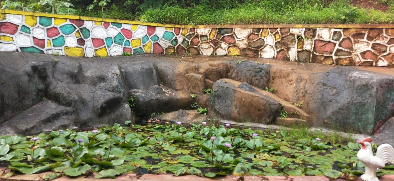 Golden Resort And Farm Nashik Luaran gambar
