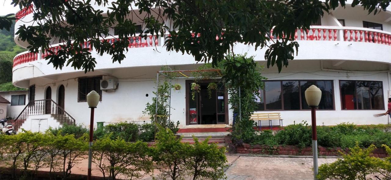 Golden Resort And Farm Nashik Luaran gambar