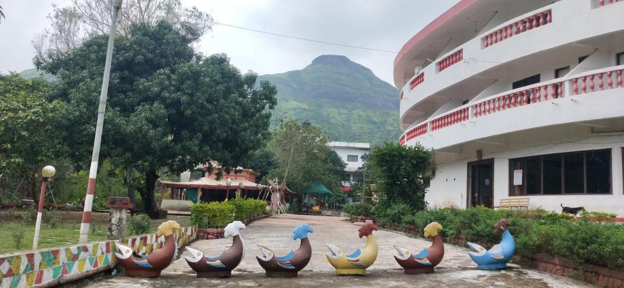 Golden Resort And Farm Nashik Luaran gambar