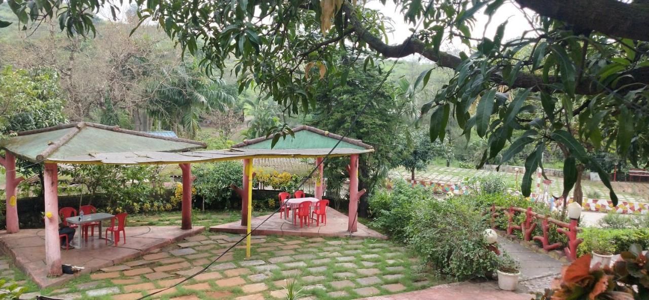 Golden Resort And Farm Nashik Luaran gambar