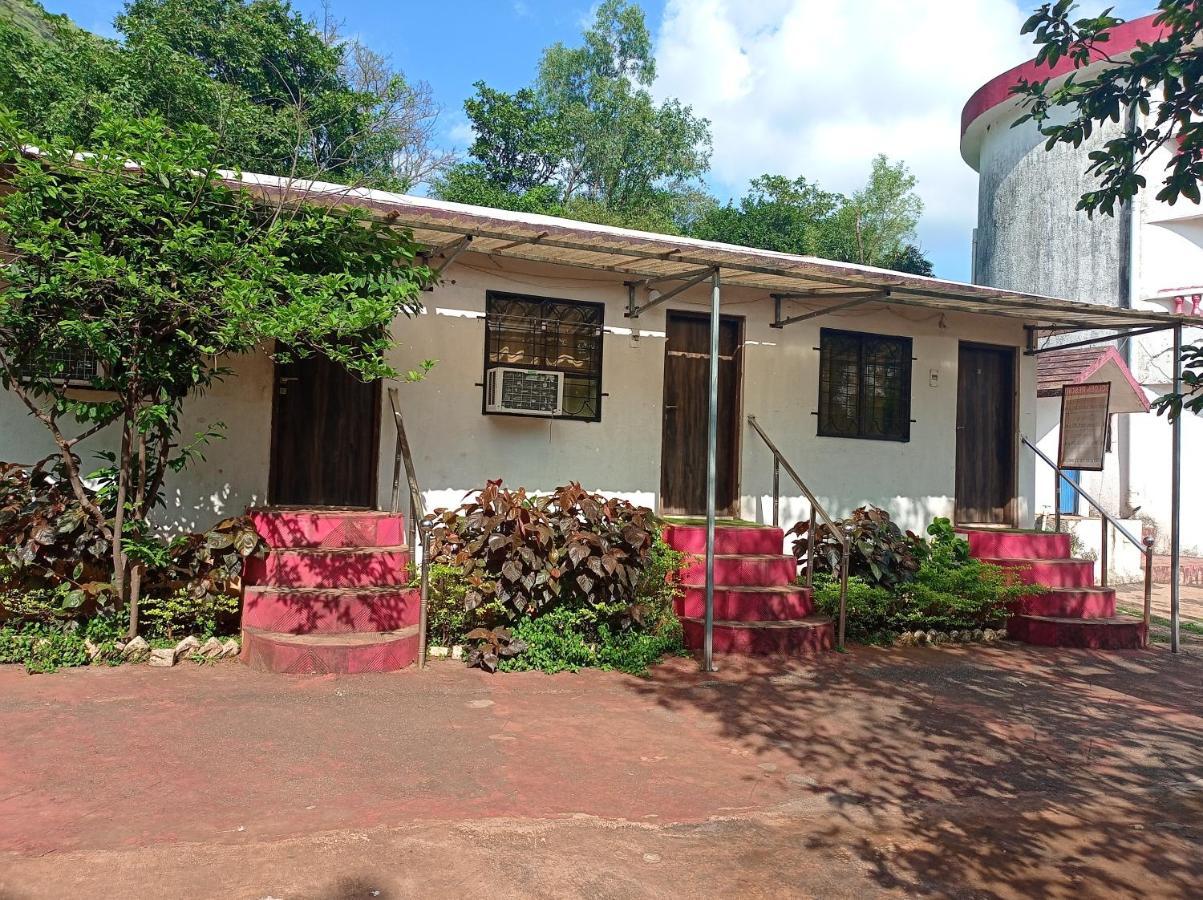 Golden Resort And Farm Nashik Luaran gambar