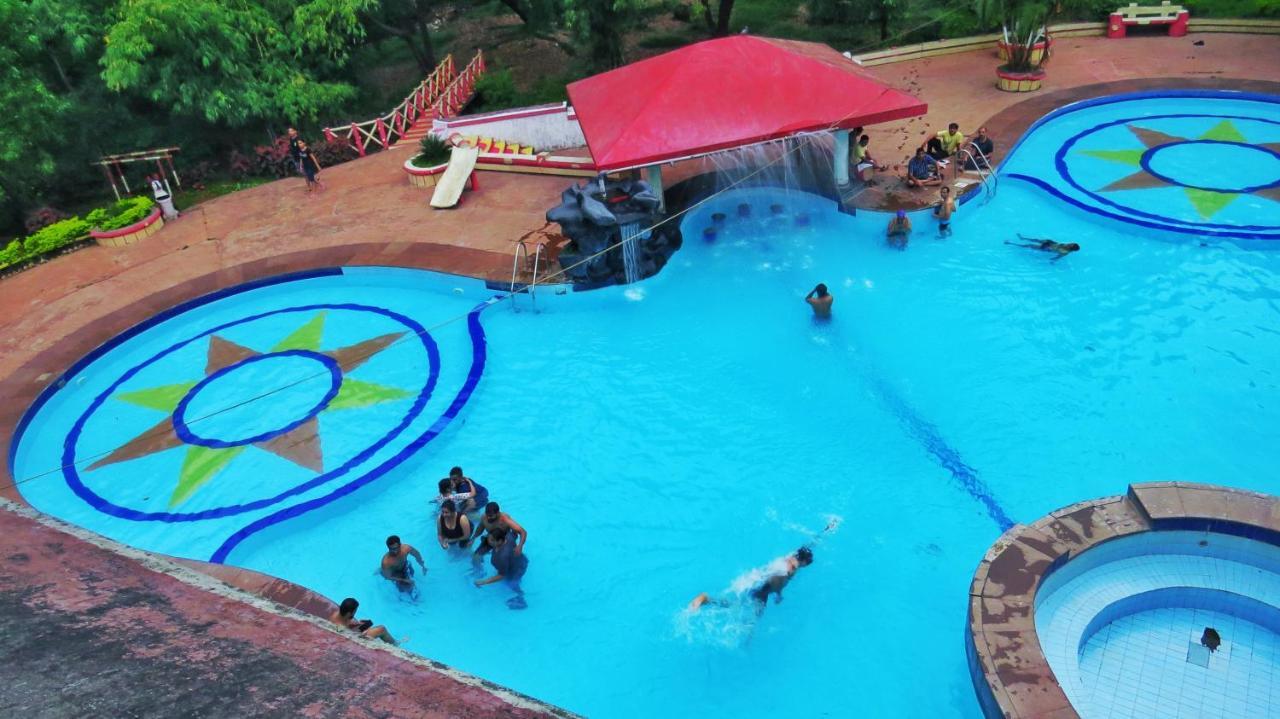 Golden Resort And Farm Nashik Luaran gambar
